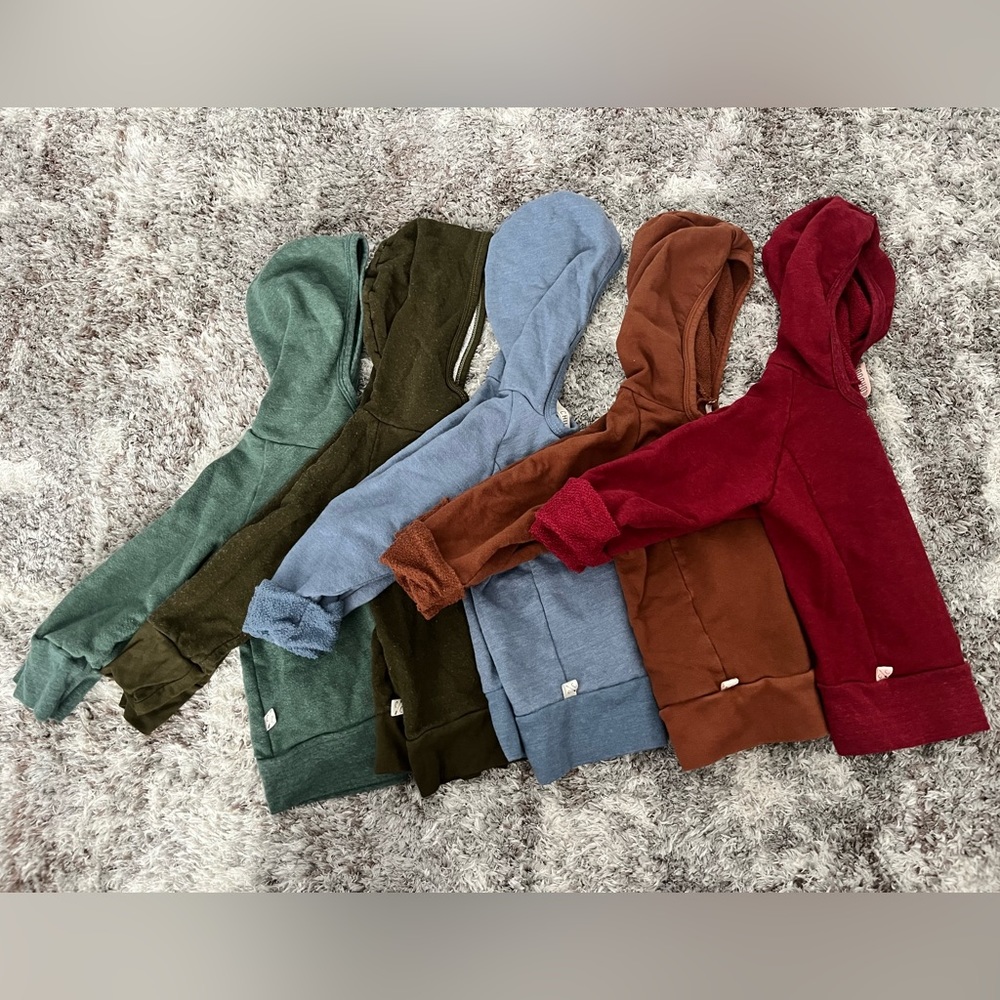 ⭐️BUNDLE of 5 Childhoods Clothing Hoodies⭐️